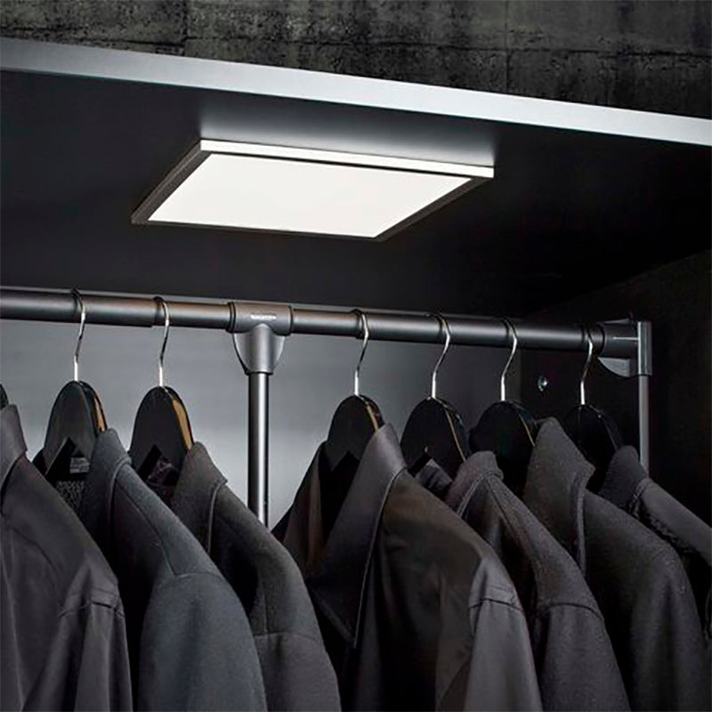 Elevable T para ropa